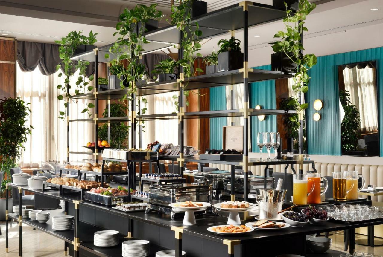 Principi di Piemonte | UNA Esperienze Torino Esterno foto A buffet at a hotel